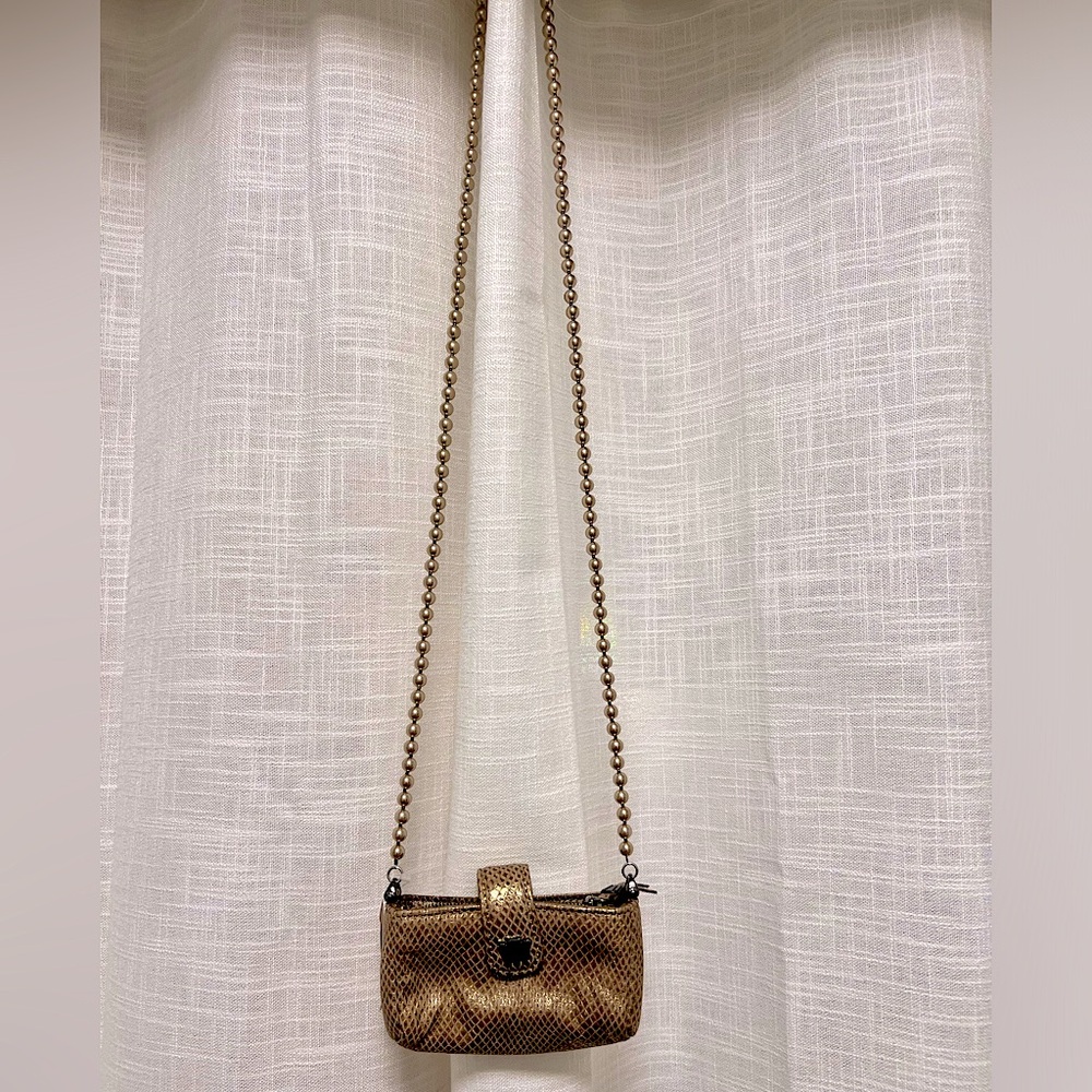 New Mini Gold Henri Bendel Purse with Pearl Strap